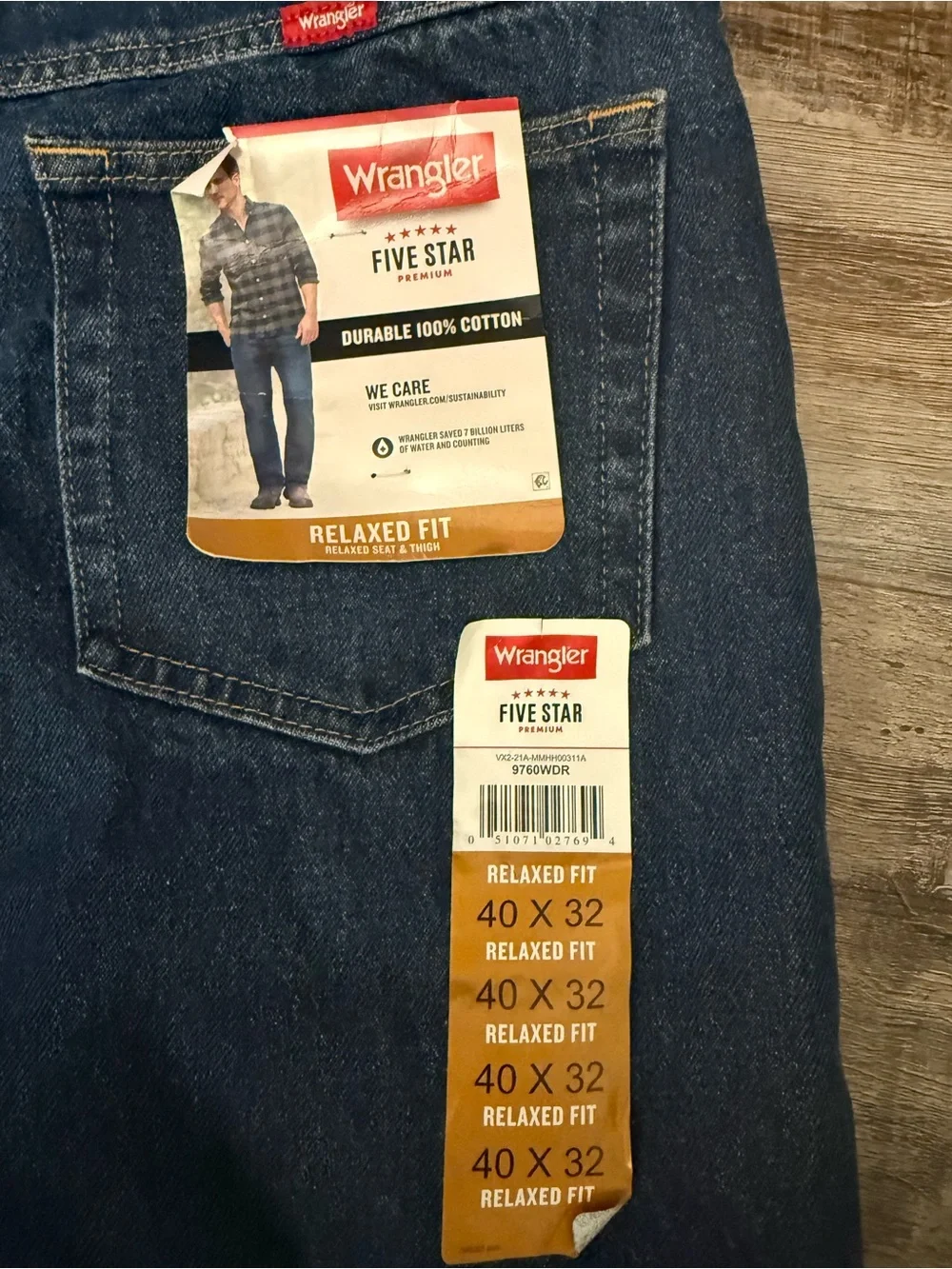 Wrangler Men's Dark Blue Relaxed Fit Size 40 x 32 NWT